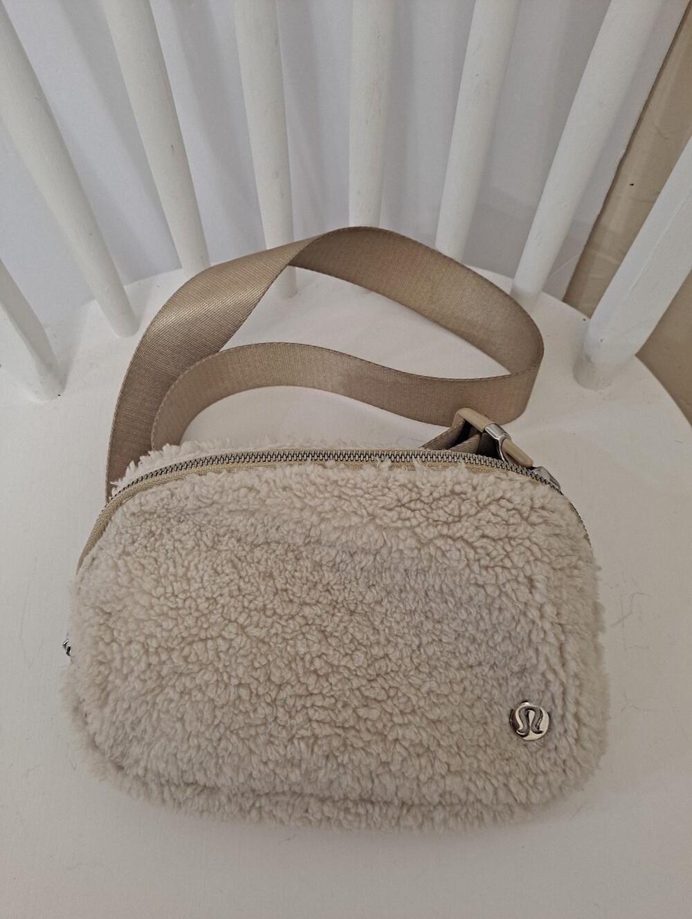 Lululemon Everywhere Natural Ivory Fleece Crossbody Belt Bag